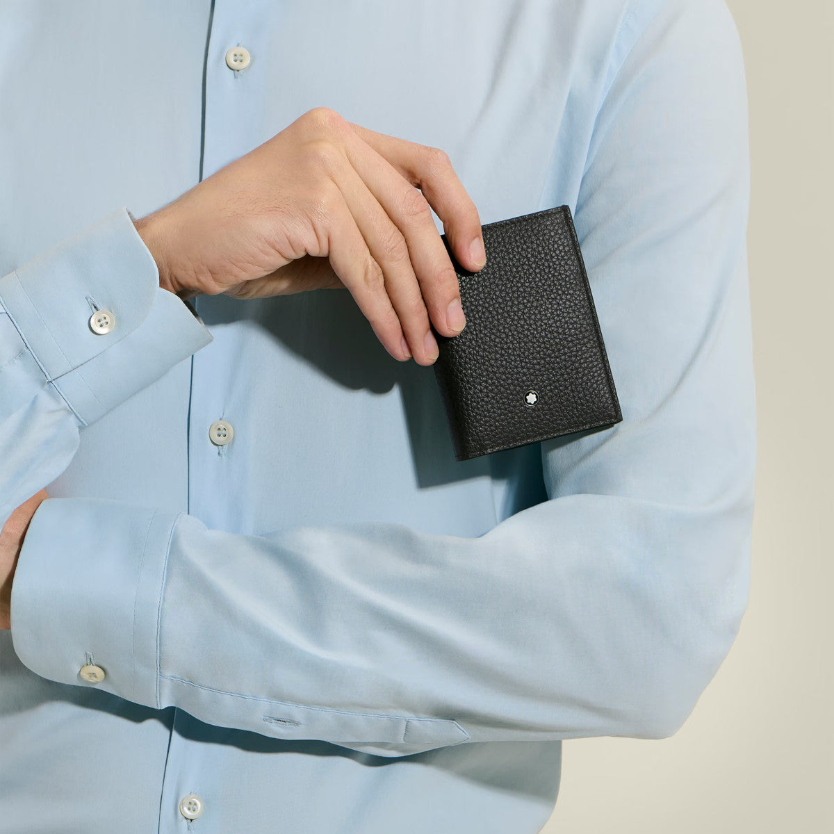Montblanc 4cc Mini Wallet in Black Grained Leather