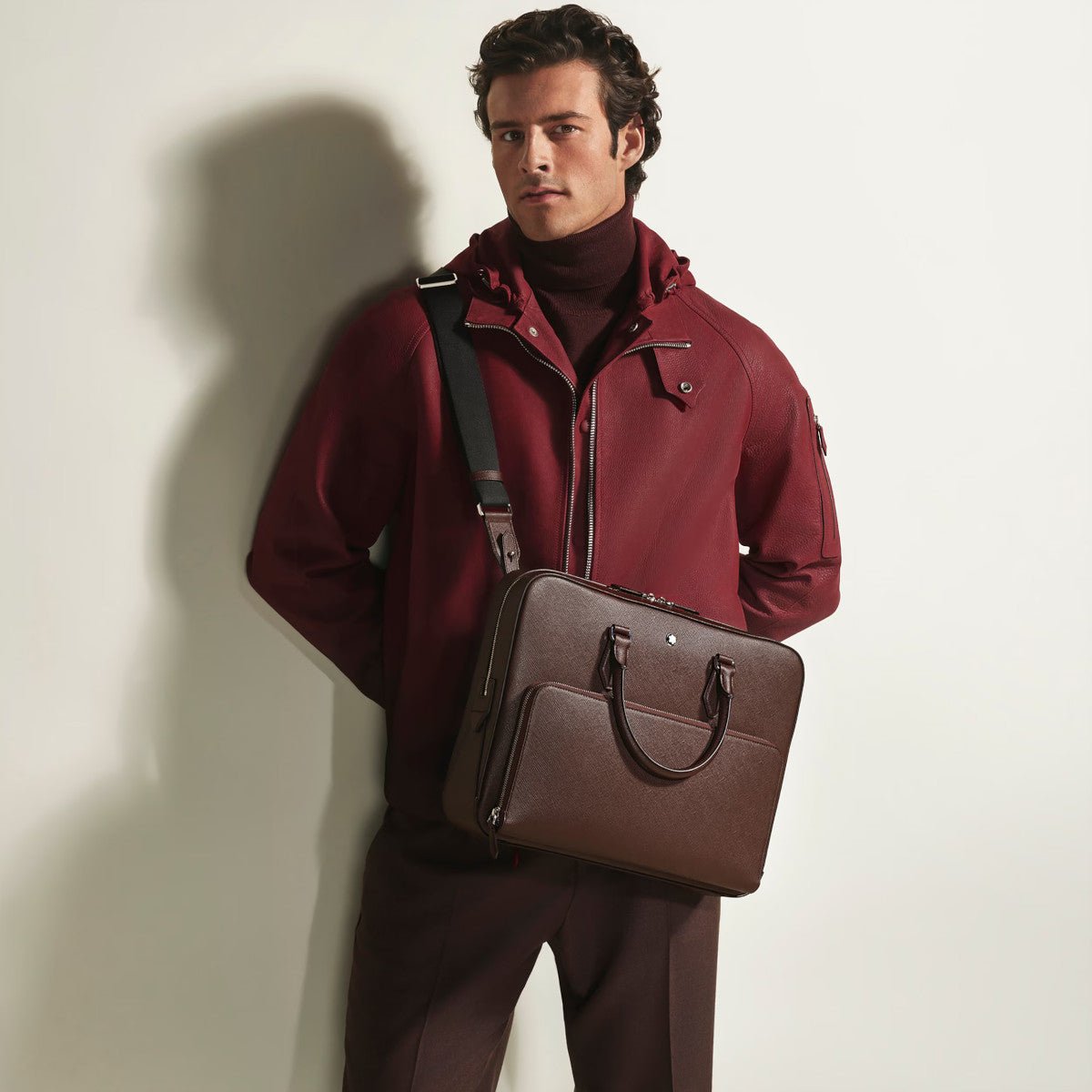 Porte-documentsMontblancPorte-documents moyen modèle Montblanc Sartorial Ébène