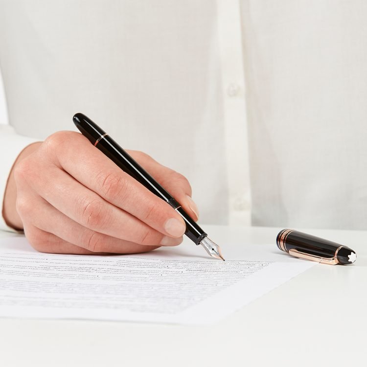 Stylo plumeMontblancStylo plume Montblanc Meisterstück doré à l'or rose