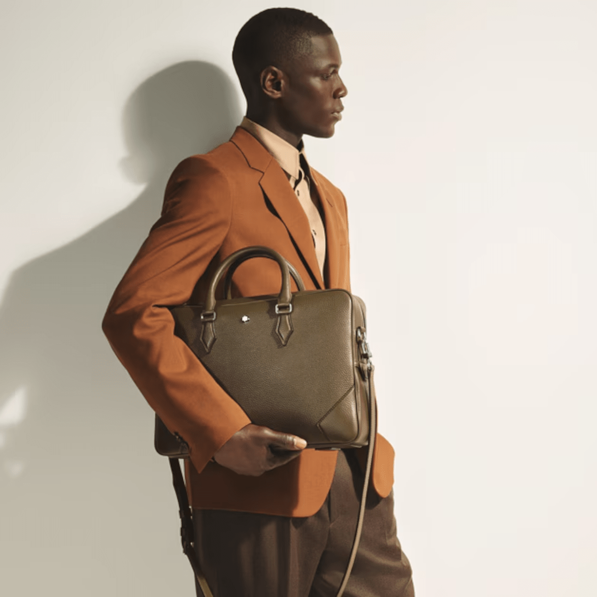 Porte - documentsMontblancPorte - documents moyen modèle en cuir Montblanc Grainé