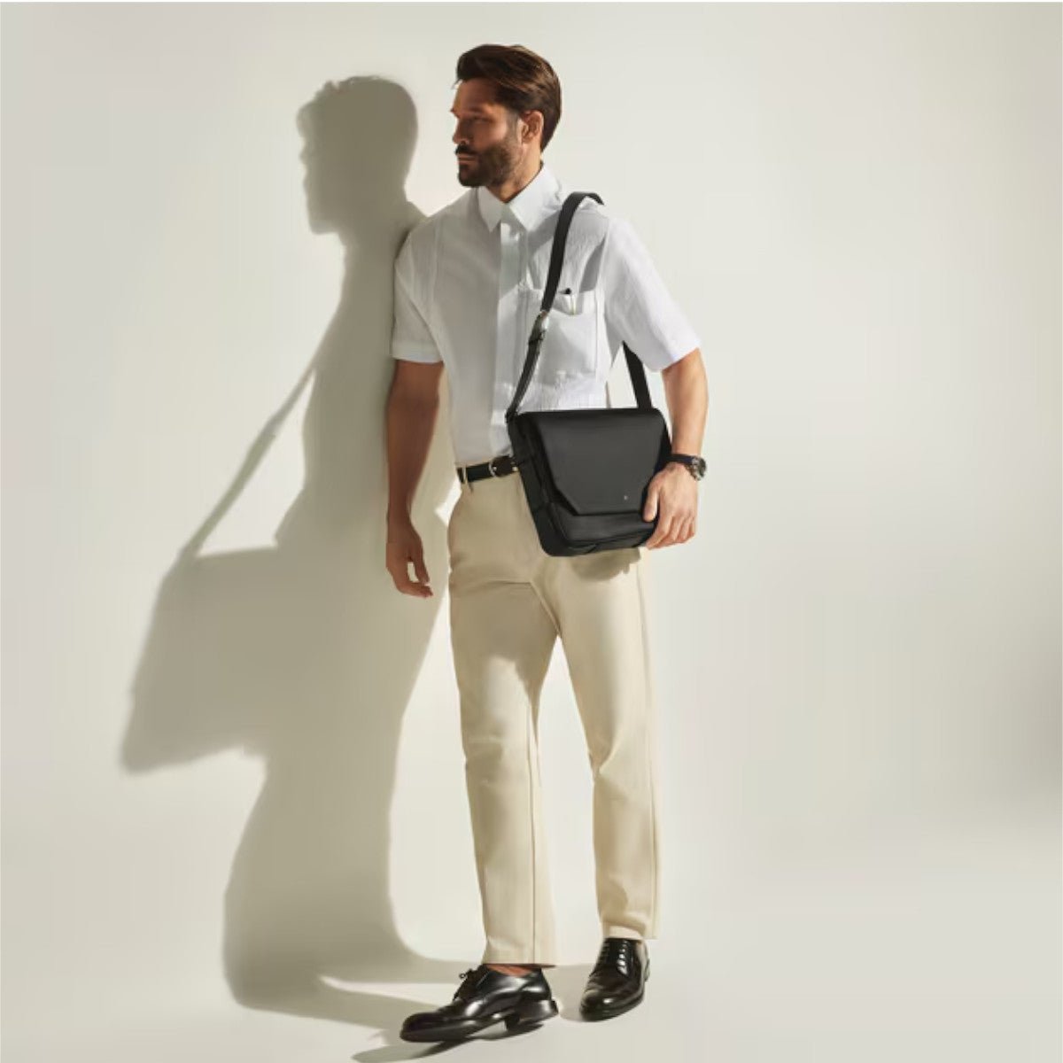 Sacoche à bandoulièreMontblancSac Messenger Montblanc en cuir Sartorial Noir