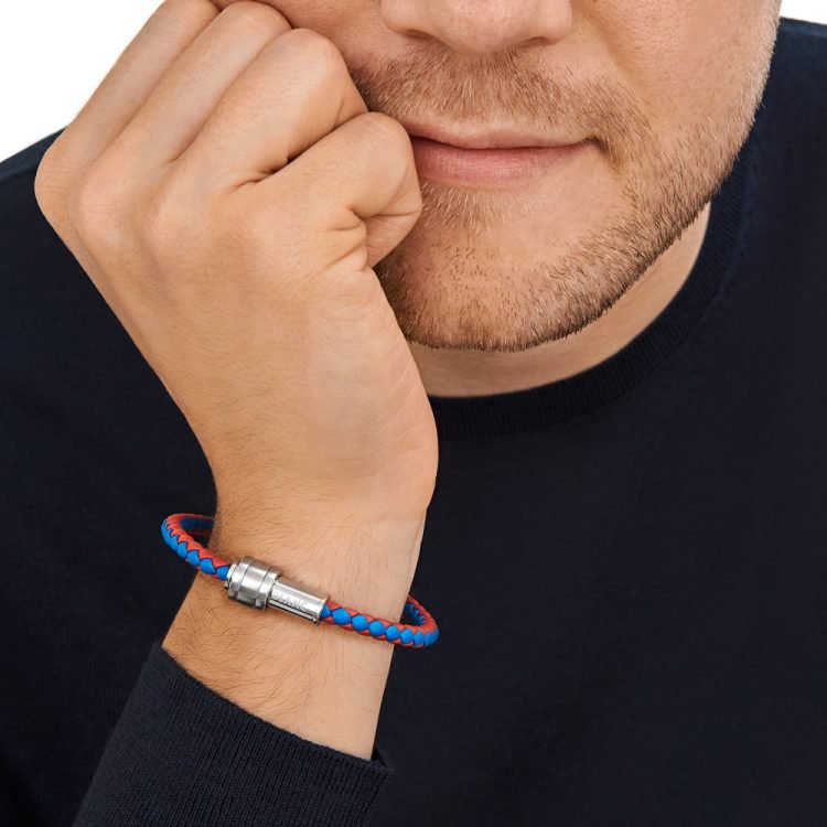 Bracelet hommeMontblancBracelet homme en cuir rouge/bleu tressé avec fermoir magnétiqueM