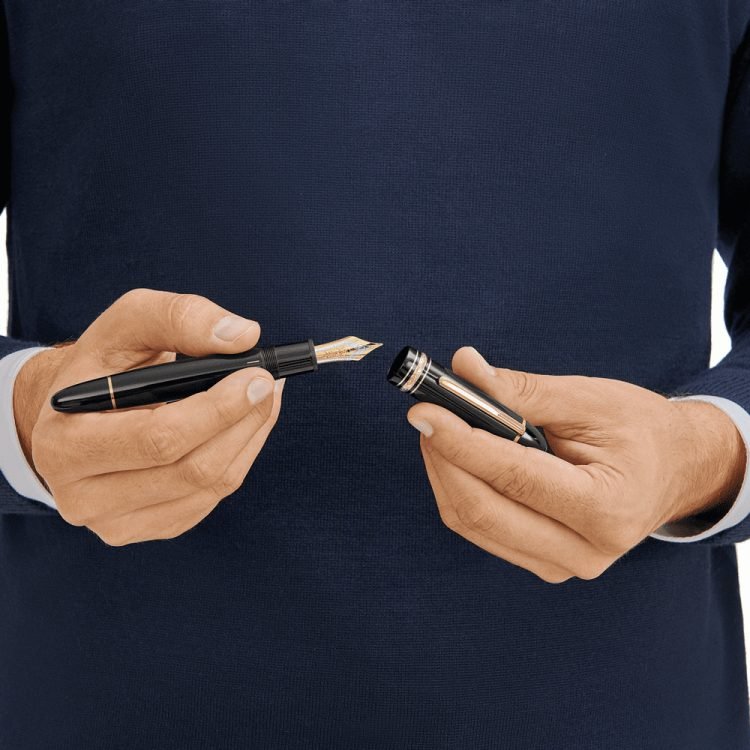 Stylo plumeMontblancStylo plume Montblanc Meisterstück 149 doré : l’icône du design Montblanc
